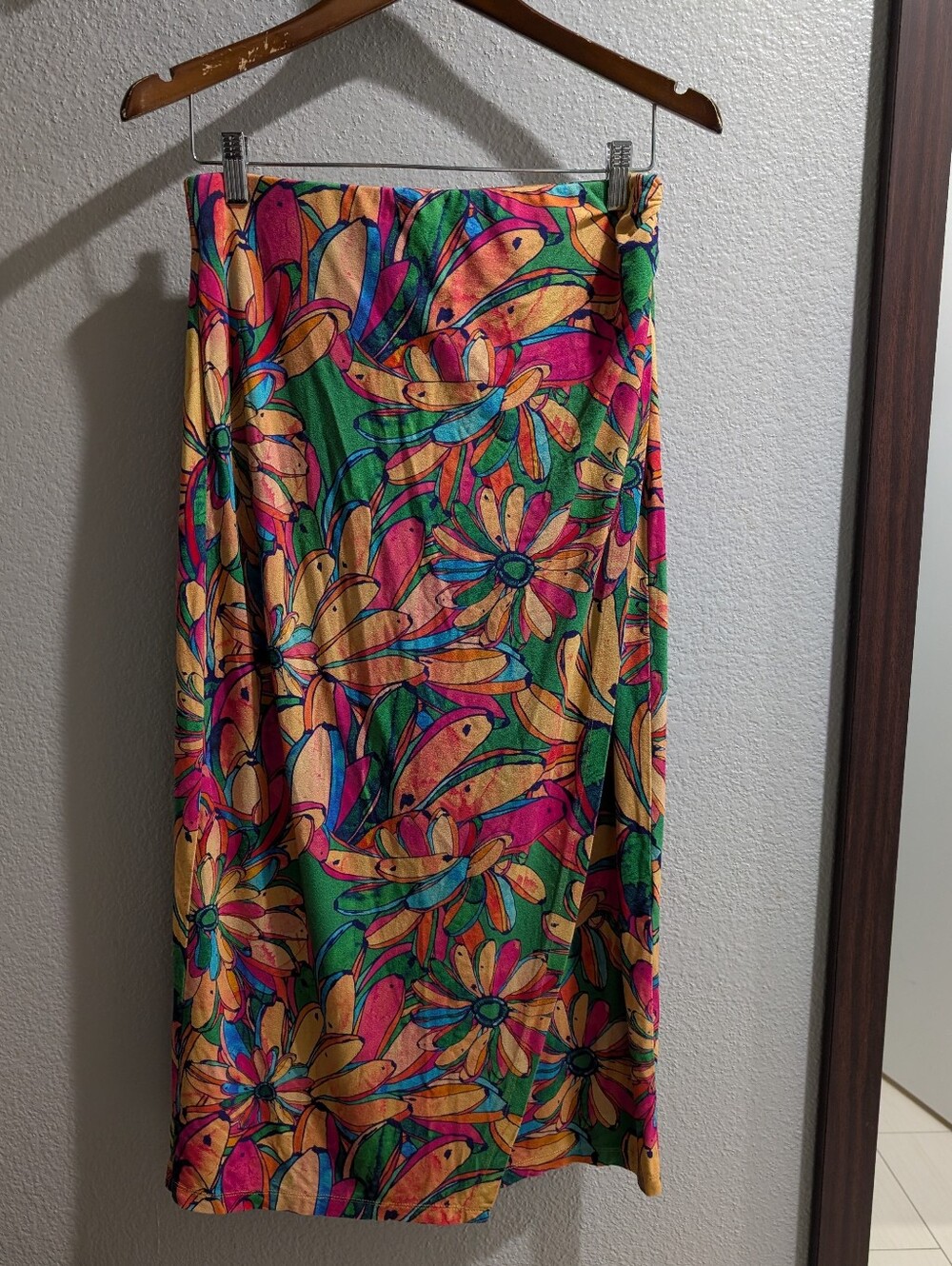 Anthropologie Farm Rio Getaway Vibrant Floral Midi Wrap Skirt Women's Size M